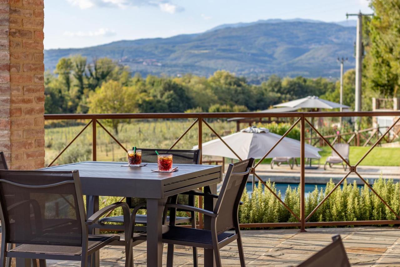 Chimera Tuscany Resort Арецо Екстериор снимка