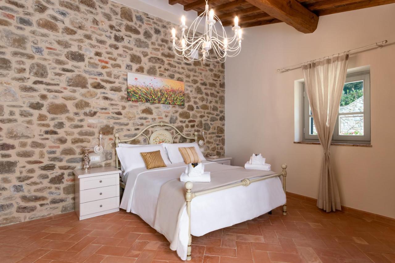 Chimera Tuscany Resort Арецо Екстериор снимка